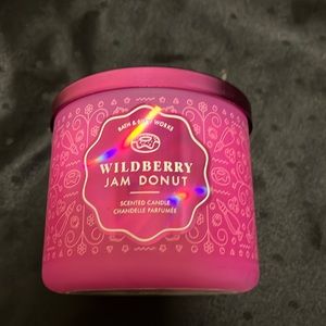 Bath and Bodyworks, Wildberry jam donut candle